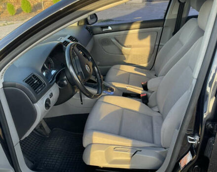 Черный Фольксваген Гольф, объемом двигателя 1.6 л и пробегом 138 тыс. км за 6500 $, фото 6 на Automoto.ua