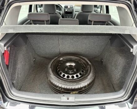 Черный Фольксваген Гольф, объемом двигателя 1.6 л и пробегом 265 тыс. км за 6300 $, фото 14 на Automoto.ua