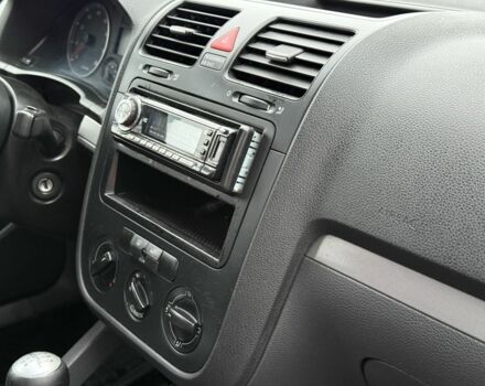 Черный Фольксваген Гольф, объемом двигателя 1.6 л и пробегом 265 тыс. км за 6300 $, фото 8 на Automoto.ua