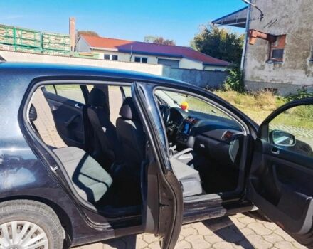 Черный Фольксваген Гольф, объемом двигателя 1.6 л и пробегом 200 тыс. км за 4850 $, фото 5 на Automoto.ua