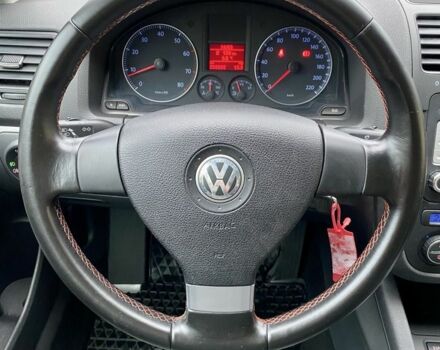 Чорний Фольксваген Гольф, об'ємом двигуна 1.4 л та пробігом 230 тис. км за 5777 $, фото 8 на Automoto.ua