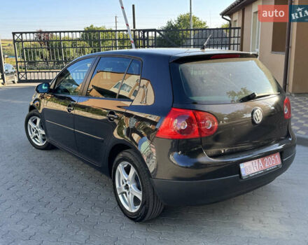 Черный Фольксваген Гольф, объемом двигателя 1.6 л и пробегом 260 тыс. км за 6100 $, фото 6 на Automoto.ua