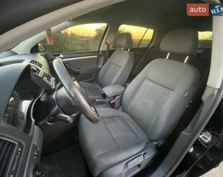 Чорний Фольксваген Гольф, об'ємом двигуна 1.97 л та пробігом 320 тис. км за 5500 $, фото 13 на Automoto.ua