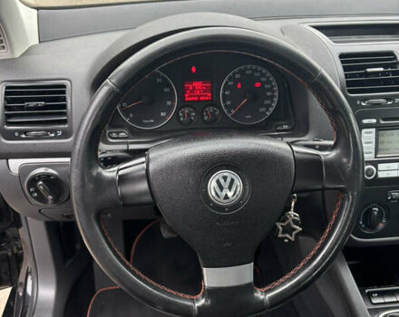 Чорний Фольксваген Гольф, об'ємом двигуна 1.4 л та пробігом 236 тис. км за 5850 $, фото 40 на Automoto.ua