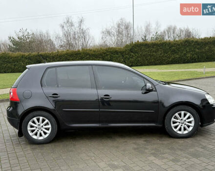 Черный Фольксваген Гольф, объемом двигателя 1.6 л и пробегом 173 тыс. км за 7000 $, фото 10 на Automoto.ua