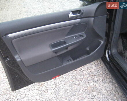 Черный Фольксваген Гольф, объемом двигателя 1.4 л и пробегом 174 тыс. км за 5999 $, фото 5 на Automoto.ua