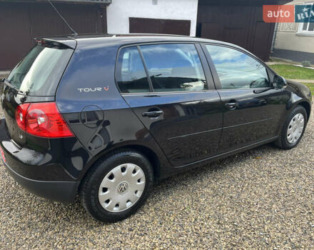 Черный Фольксваген Гольф, объемом двигателя 1.6 л и пробегом 253 тыс. км за 6250 $, фото 9 на Automoto.ua