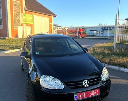 Черный Фольксваген Гольф, объемом двигателя 1.6 л и пробегом 205 тыс. км за 6100 $, фото 1 на Automoto.ua