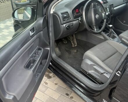 Черный Фольксваген Гольф, объемом двигателя 1.6 л и пробегом 215 тыс. км за 6500 $, фото 15 на Automoto.ua