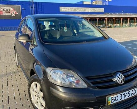 Черный Фольксваген Гольф, объемом двигателя 1.6 л и пробегом 141 тыс. км за 6600 $, фото 5 на Automoto.ua