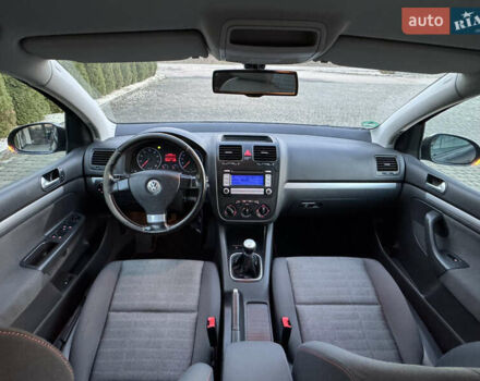 Черный Фольксваген Гольф, объемом двигателя 0 л и пробегом 269 тыс. км за 5500 $, фото 30 на Automoto.ua