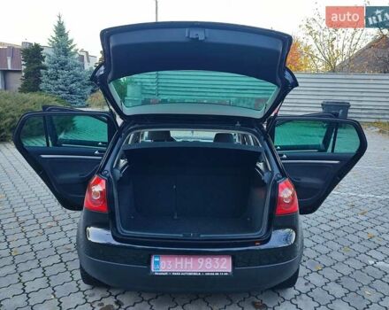 Чорний Фольксваген Гольф, об'ємом двигуна 1.6 л та пробігом 212 тис. км за 6750 $, фото 24 на Automoto.ua