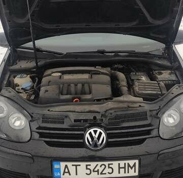Черный Фольксваген Гольф, объемом двигателя 1.6 л и пробегом 207 тыс. км за 6200 $, фото 28 на Automoto.ua