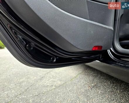 Чорний Фольксваген Гольф, об'ємом двигуна 1.6 л та пробігом 230 тис. км за 6450 $, фото 119 на Automoto.ua