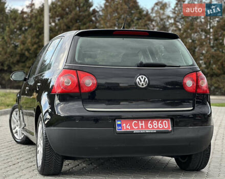 Черный Фольксваген Гольф, объемом двигателя 1.4 л и пробегом 191 тыс. км за 5500 $, фото 58 на Automoto.ua
