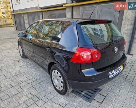 Черный Фольксваген Гольф, объемом двигателя 1.6 л и пробегом 255 тыс. км за 5950 $, фото 9 на Automoto.ua