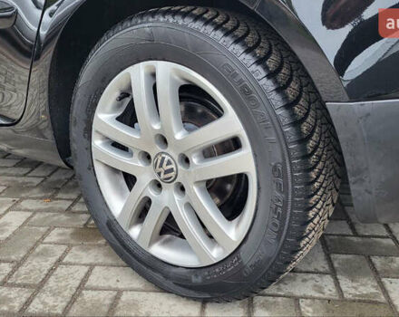 Черный Фольксваген Гольф, объемом двигателя 1.6 л и пробегом 237 тыс. км за 6500 $, фото 16 на Automoto.ua