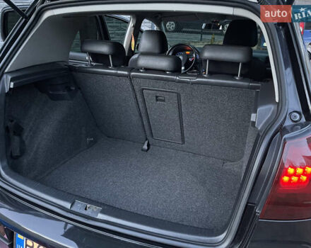 Черный Фольксваген Гольф, объемом двигателя 1.39 л и пробегом 183 тыс. км за 5450 $, фото 18 на Automoto.ua