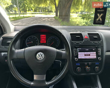 Чорний Фольксваген Гольф, об'ємом двигуна 1.6 л та пробігом 296 тис. км за 6499 $, фото 46 на Automoto.ua