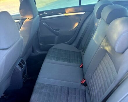 Черный Фольксваген Гольф, объемом двигателя 1.6 л и пробегом 205 тыс. км за 6100 $, фото 5 на Automoto.ua