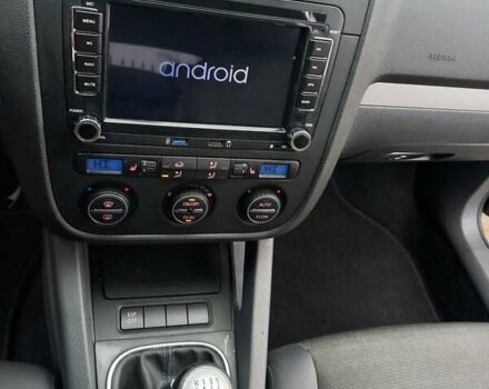 Черный Фольксваген Гольф, объемом двигателя 1.4 л и пробегом 207 тыс. км за 5700 $, фото 14 на Automoto.ua