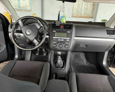 Фольксваген Гольф 2007 у Шостке на Automoto.ua Чорний Фольксваген Гольф, об'ємом двигуна 1.4 л та пробігом 220 тис. км за 5200 $, фото 8 на Automoto.ua