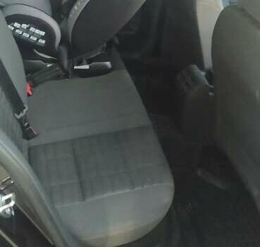 Черный Фольксваген Гольф, объемом двигателя 1.6 л и пробегом 222 тыс. км за 6100 $, фото 6 на Automoto.ua