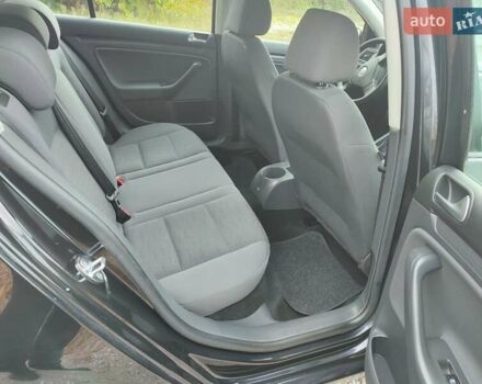 Фольксваген Гольф 2007 у Ямпіль на Automoto.ua Чорний Фольксваген Гольф, об'ємом двигуна 1.6 л та пробігом 189 тис. км за 6199 $, фото 17 на Automoto.ua