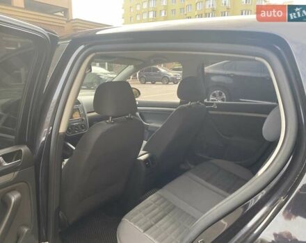 Черный Фольксваген Гольф, объемом двигателя 1.6 л и пробегом 262 тыс. км за 6100 $, фото 17 на Automoto.ua