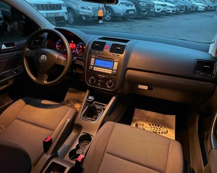 Черный Фольксваген Гольф, объемом двигателя 1.4 л и пробегом 163 тыс. км за 5990 $, фото 12 на Automoto.ua