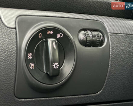 Черный Фольксваген Гольф, объемом двигателя 1.4 л и пробегом 191 тыс. км за 5550 $, фото 18 на Automoto.ua