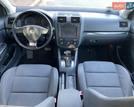 Черный Фольксваген Гольф, объемом двигателя 1.4 л и пробегом 217 тыс. км за 7550 $, фото 2 на Automoto.ua