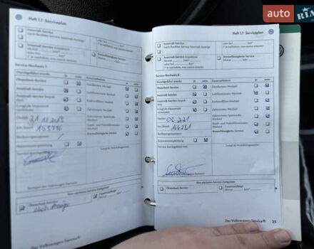 Черный Фольксваген Гольф, объемом двигателя 1.6 л и пробегом 182 тыс. км за 6350 $, фото 87 на Automoto.ua