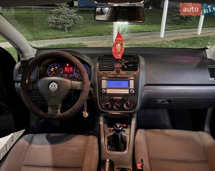 Черный Фольксваген Гольф, объемом двигателя 1.39 л и пробегом 193 тыс. км за 4700 $, фото 23 на Automoto.ua