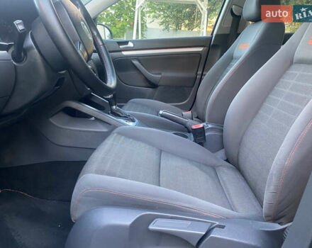 Чорний Фольксваген Гольф, об'ємом двигуна 1.6 л та пробігом 222 тис. км за 6850 $, фото 17 на Automoto.ua