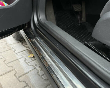 Черный Фольксваген Гольф, объемом двигателя 1.6 л и пробегом 243 тыс. км за 6300 $, фото 8 на Automoto.ua