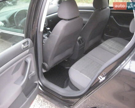 Черный Фольксваген Гольф, объемом двигателя 1.4 л и пробегом 174 тыс. км за 5999 $, фото 11 на Automoto.ua