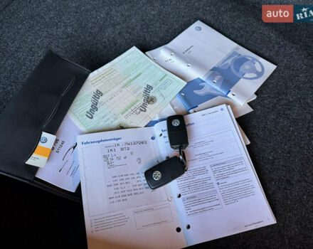 Черный Фольксваген Гольф, объемом двигателя 1.4 л и пробегом 171 тыс. км за 7500 $, фото 31 на Automoto.ua