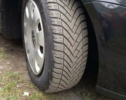 Черный Фольксваген Гольф, объемом двигателя 1.6 л и пробегом 246 тыс. км за 5099 $, фото 10 на Automoto.ua