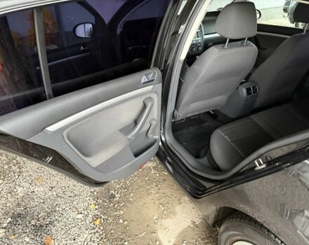 Фольксваген Гольф 2007 у Шостке на Automoto.ua Чорний Фольксваген Гольф, об'ємом двигуна 1.4 л та пробігом 220 тис. км за 5200 $, фото 5 на Automoto.ua