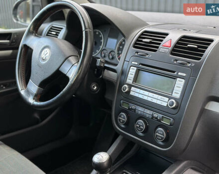 Черный Фольксваген Гольф, объемом двигателя 1.4 л и пробегом 191 тыс. км за 5500 $, фото 10 на Automoto.ua