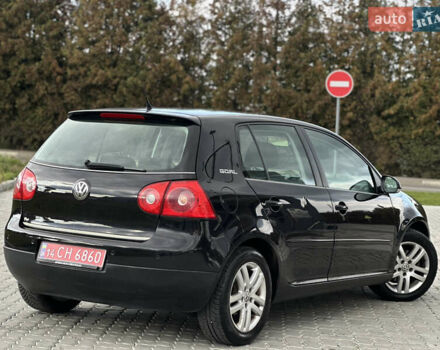 Черный Фольксваген Гольф, объемом двигателя 1.4 л и пробегом 191 тыс. км за 5550 $, фото 57 на Automoto.ua