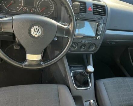 Черный Фольксваген Гольф, объемом двигателя 1.6 л и пробегом 195 тыс. км за 6000 $, фото 12 на Automoto.ua