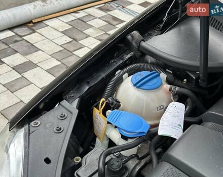 Черный Фольксваген Гольф, объемом двигателя 1.6 л и пробегом 196 тыс. км за 6200 $, фото 55 на Automoto.ua