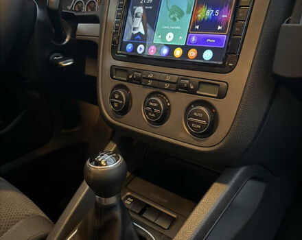 Черный Фольксваген Гольф, объемом двигателя 1.97 л и пробегом 298 тыс. км за 6200 $, фото 16 на Automoto.ua