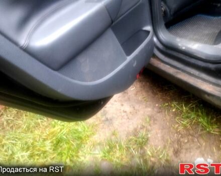 Черный Фольксваген Гольф, объемом двигателя 1.6 л и пробегом 178 тыс. км за 4200 $, фото 5 на Automoto.ua