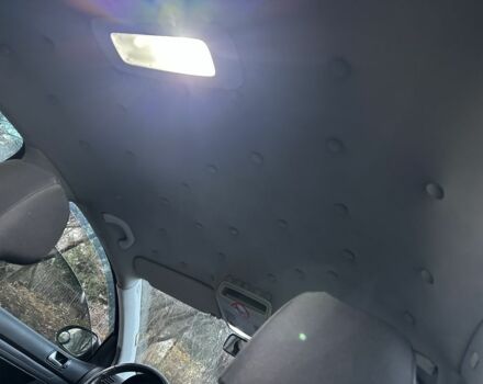 Черный Фольксваген Гольф, объемом двигателя 1.6 л и пробегом 329 тыс. км за 4300 $, фото 16 на Automoto.ua