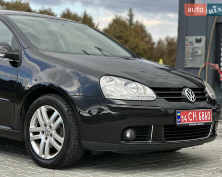 Черный Фольксваген Гольф, объемом двигателя 1.4 л и пробегом 191 тыс. км за 5500 $, фото 49 на Automoto.ua