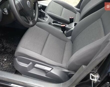 Черный Фольксваген Гольф, объемом двигателя 1.6 л и пробегом 246 тыс. км за 5099 $, фото 25 на Automoto.ua