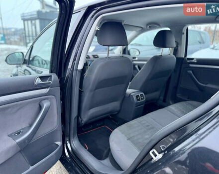 Черный Фольксваген Гольф, объемом двигателя 1.6 л и пробегом 265 тыс. км за 6350 $, фото 10 на Automoto.ua